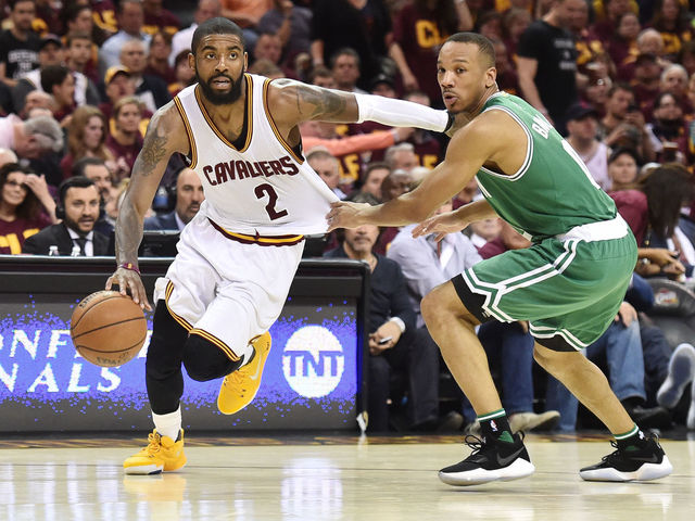 Kyrie caps off 21-point 3rd quarter with 3-point dagger