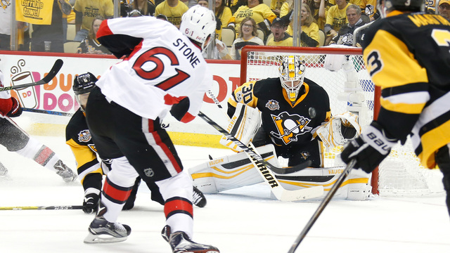 Watch: Stone stays onside, snipes 20 seconds after Pens open scoring