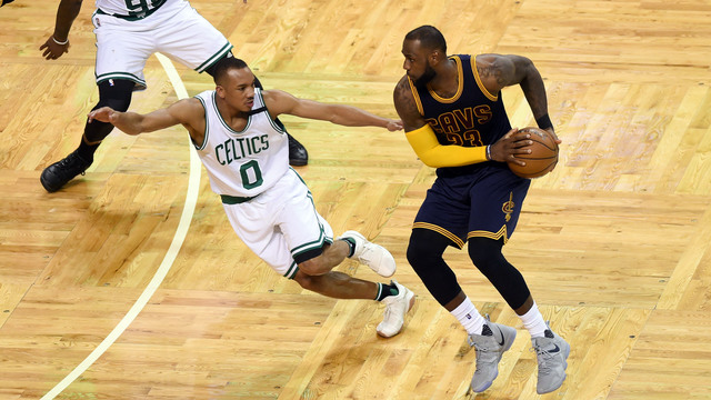 LeBron moves into 3rd on NBA's all-time postseason 3-pointers list