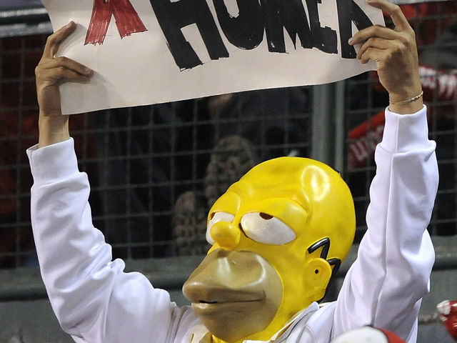 'Homer at the Bat' episode of 'The Simpsons' earns Hall tribute