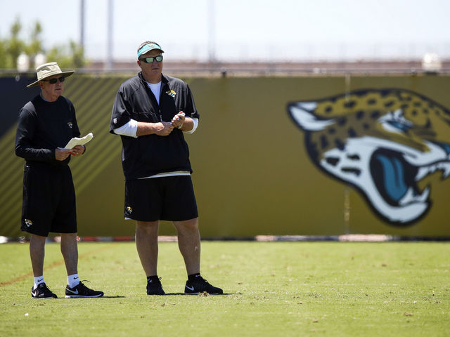 Jaguars to stay in Houston postgame to avoid Hurricane Irma in Florida