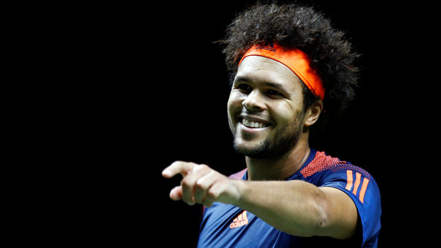 Tsonga beats Berdych in Lyon for 1st career clay-court title