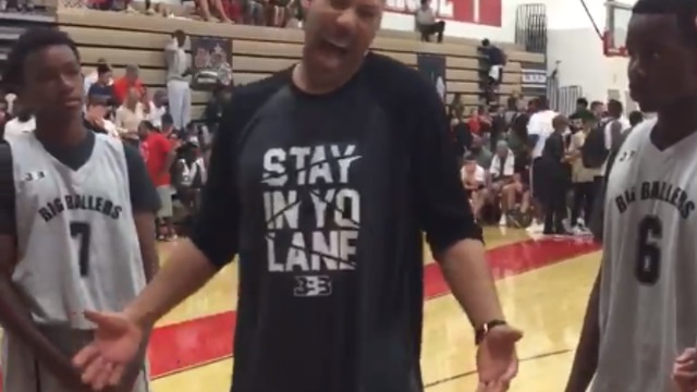 Watch: LaVar Ball rips into his AAU team during blowout loss