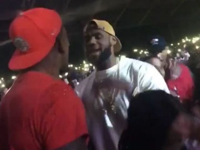 Watch: LeBron, J.R. Smith let loose at Future concert in Cleveland