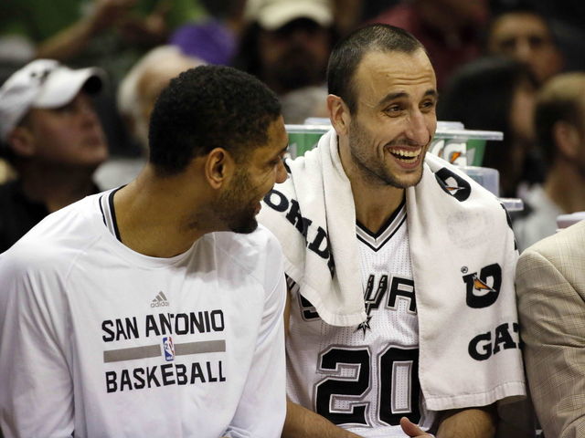 VIDEO: Ginobili issues ref a technical foul