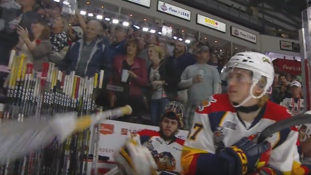 Goalie hurls stick at camera after Memorial Cup final loss