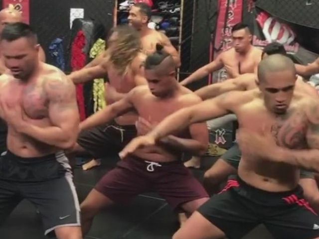 Watch: Hunt's training partners honor him with haka war dance