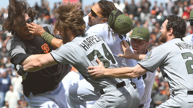 Giants place Morse on concussion DL after collision in brawl