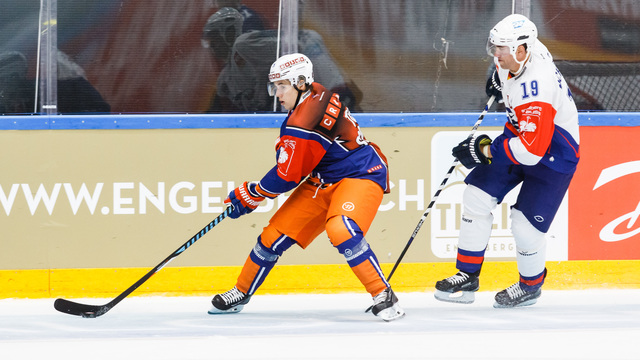 Report: Panthers sign Finnish league's top scorer