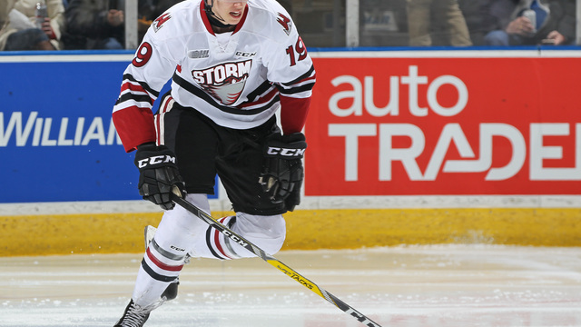 Flyers trade up, select Isaac Ratcliffe 35th overall