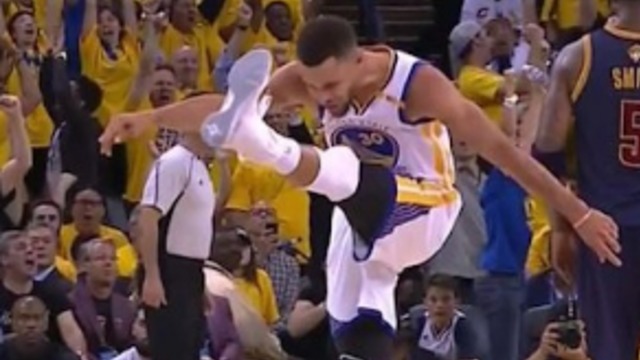 Watch: Curry high-steps it away after splashing another trey
