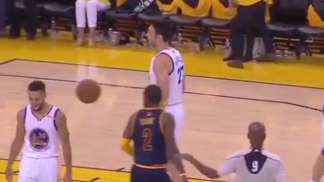 Watch: Referee nails Curry in the face with errant pass