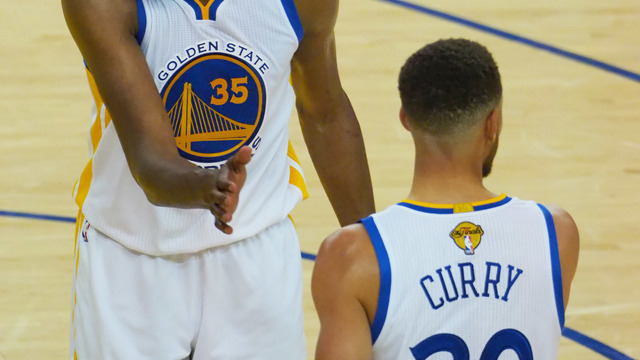 Warriors tie Finals single-game record with just 4 turnovers