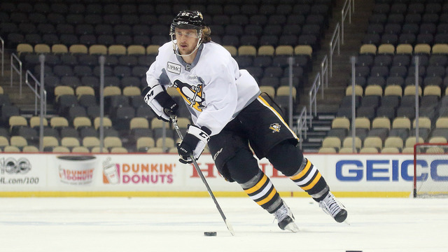Penguins' Hagelin 'pissed off' about being benched in Cup Final