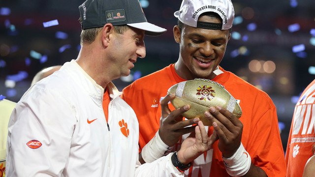Clemson's Swinney: Deshaun Watson 'just doing what he's always done'
