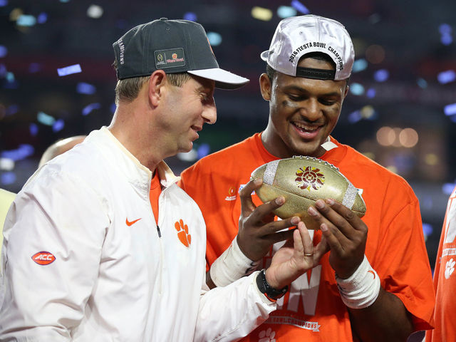Clemson's Swinney: Deshaun Watson 'just doing what he's always done'