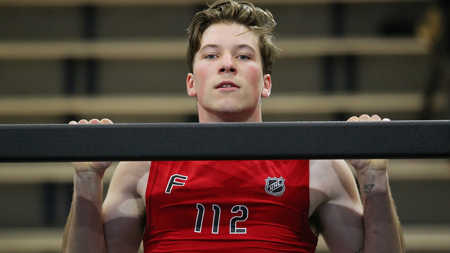 Combine test results: Hischier bests Patrick on pull-up bar