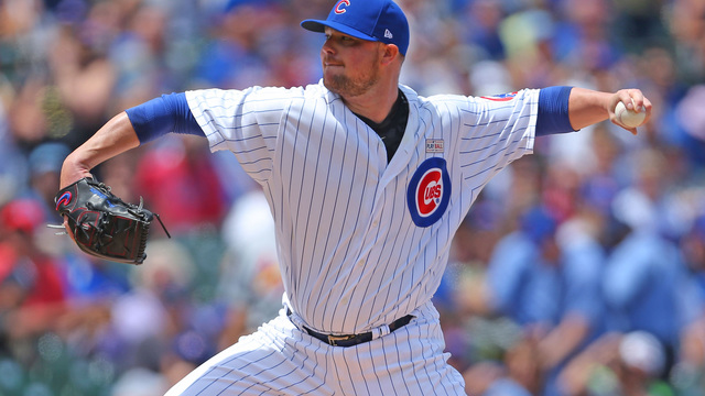Watch: Lester stares into Cardinals' dugout after picking off Pham