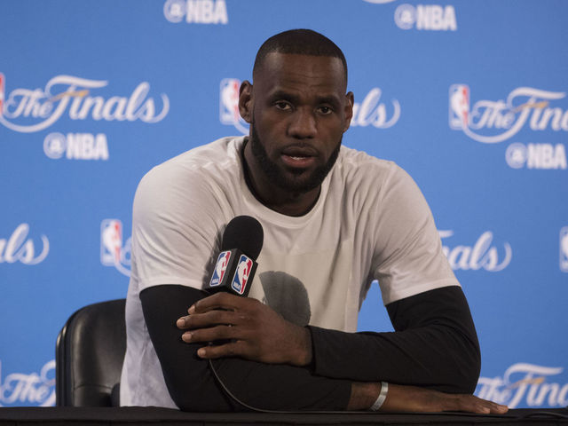 LeBron-backed pizza chain becomes fastest-growing restaurant in U.S. history