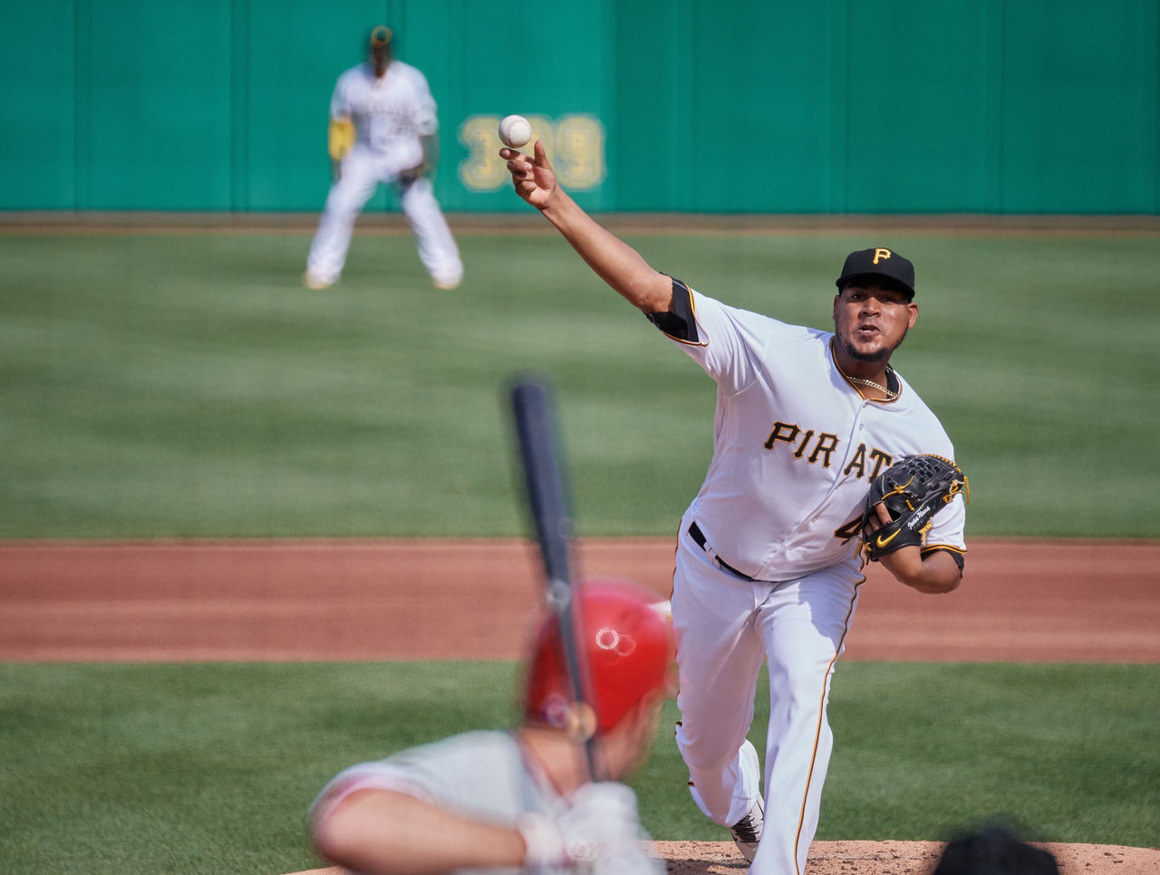 An Ex-Yankee, Ivan Nova, Spins a Win for the Pirates - The New York Times