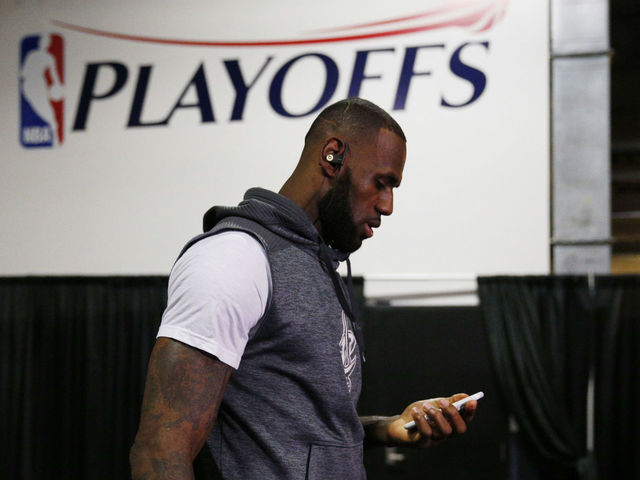 Watch: LeBron completely dominates pickup game at UCLA