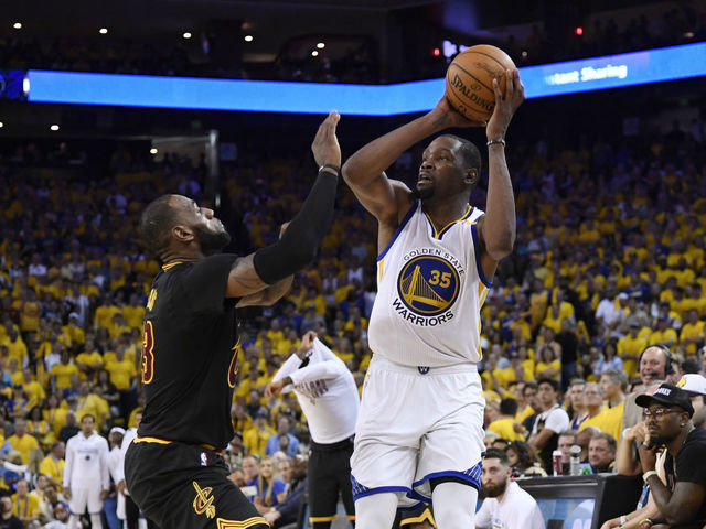 Durant doesn't think LeBron is better than him