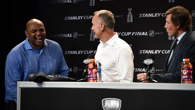 Charles Barkley takes up Bettman's invitation to Cup Final