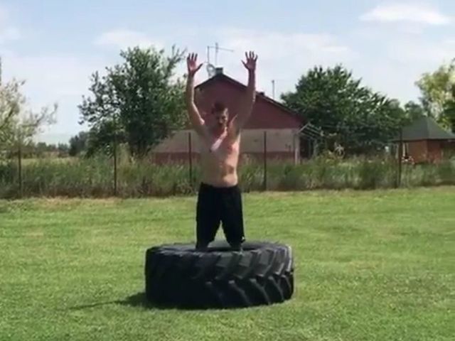 Watch: Nikola Jokic shows off rigorous offseason workout | theScore.com