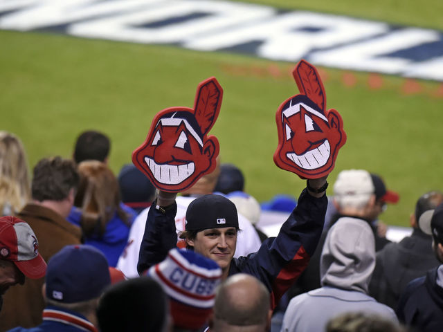 Report: Chief Wahoo lawsuit may force Indians to abandon logo in Toronto