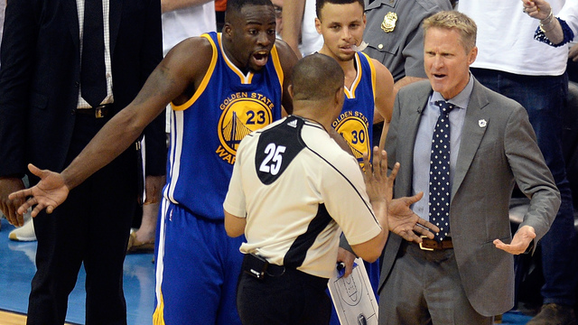 Warriors won't bite on questions about going for perfect playoff record