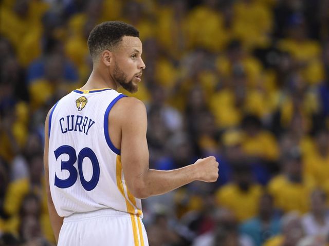 Curry would prefer not to visit White House