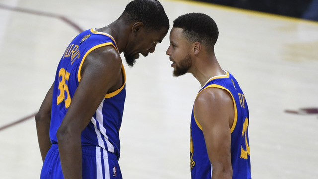 Curry scoffs at Durant's UA diss: 'Can't tell me nobody wants to wear our shoes'