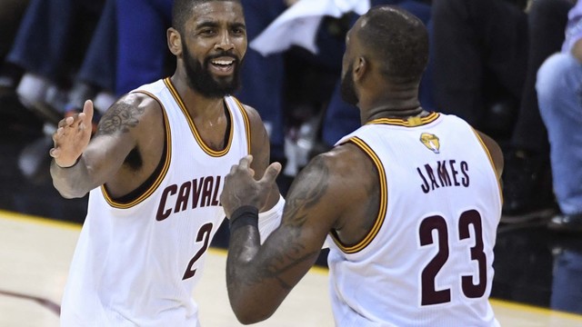 Kerr: Kyrie, LeBron got exhausted playing 1-on-1
