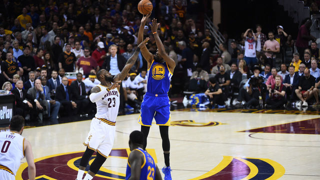 Look: Warriors' facility now has giant picture of Durant's Game 3 triple