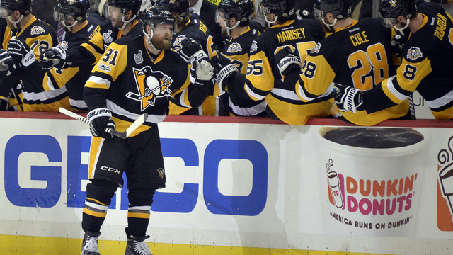 Watch: Kessel scores in Game 5, as Malkin predicted