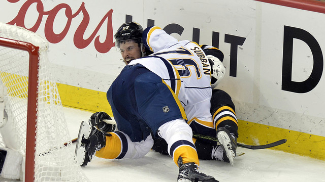 Watch: Crosby, Subban engage in heated wrestling match