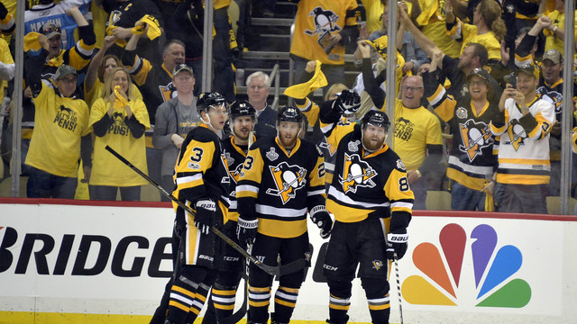 Penguins dominate Game 5 to put Predators on brink