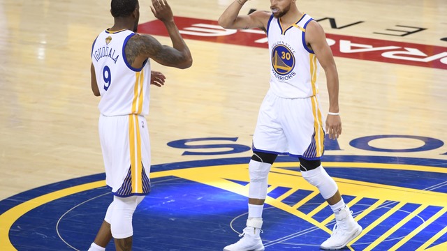Iguodala hints he, Curry, Durant are all re-signing with Warriors