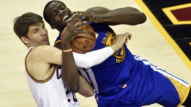 Watch: Cavs fans chant 'Draymond sucks' to his great delight