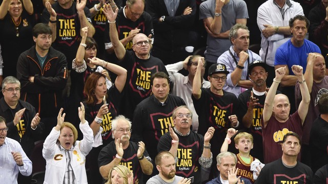 Watch: Cleveland fans chant 'Cavs in 7' after Game 4 win