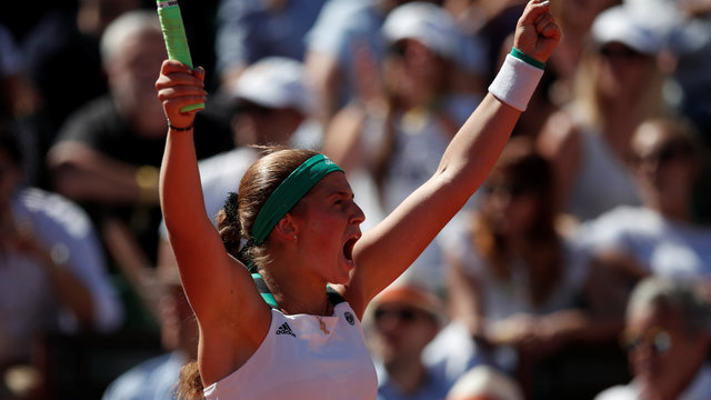 In the French Open final, offense beats defense, and a star is born