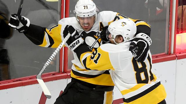 Watch: Malkin lands accidental left to Kessel's face during bench celebration