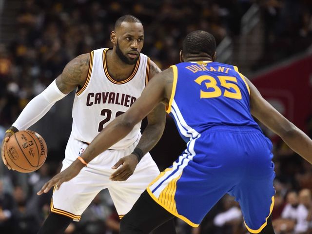 Warriors, Cavaliers top 2018 Vegas title odds
