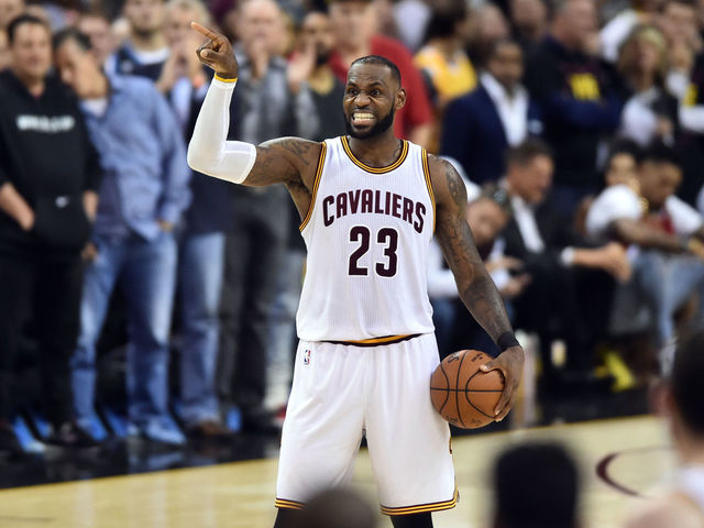 LeBron: Kyrie won't face same hostility I did in Cleveland return