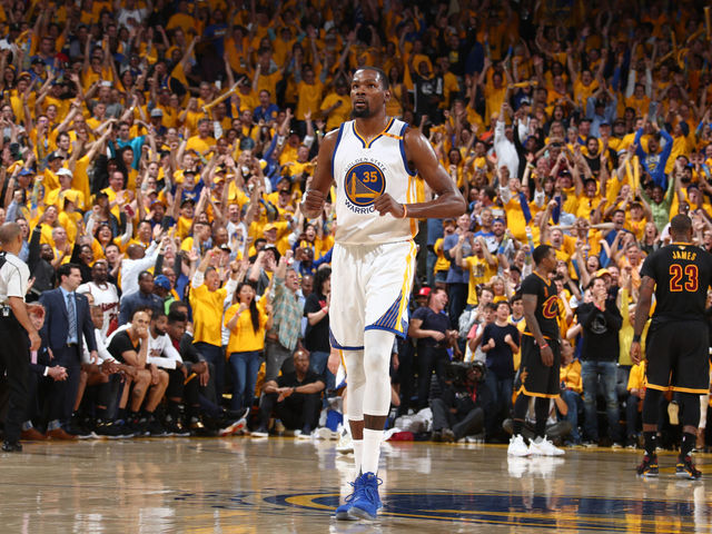 Report: Durant agrees to re-sign with Warriors for 2-year, $53M deal