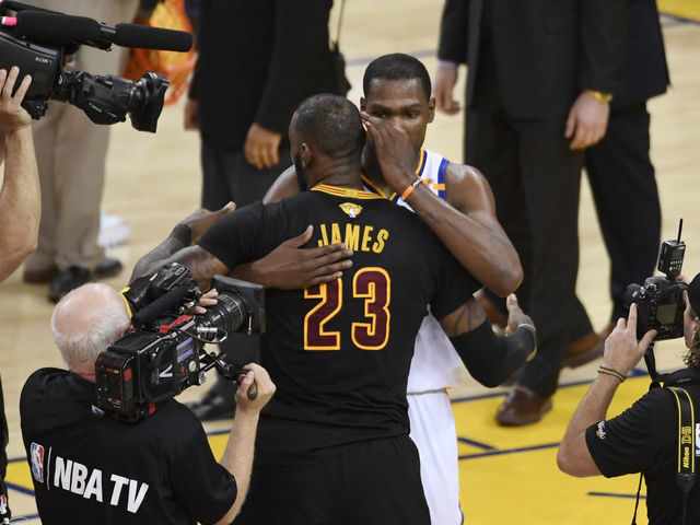 LeBron on Durant's 1st title: Something 'they can never take away from you'