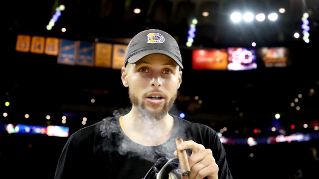 Report: Warriors, Curry agree to 5-year, $201M deal