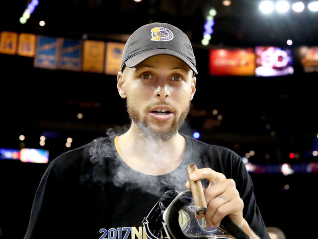 Report: Warriors, Curry agree to 5-year, $201M deal