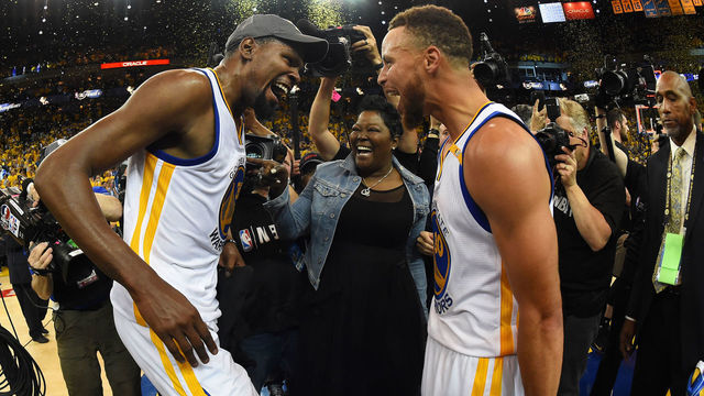 Durant dismisses rift with Curry: Everyone's trying to 'break us up'