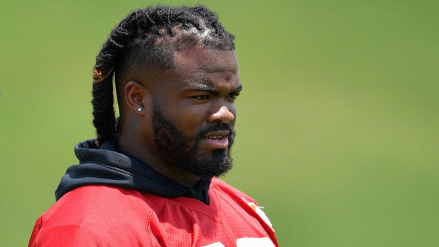 Report: Falcons' Poe earns $125K for weighing less than 330 lbs at camp